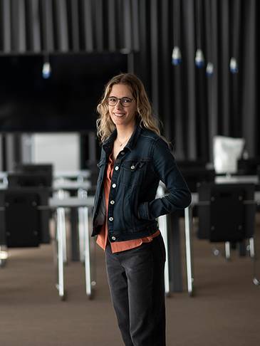 Portraitfoto Anna Schmidhauser Portraitfoto Anna Schmidhauser