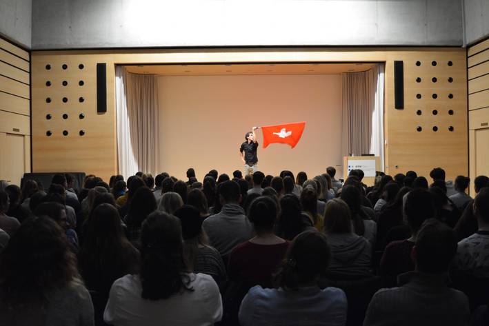 Distinguished Speaker Series (DSS) Sliderbild DSS