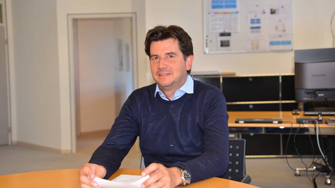 Dr. Alex Villiger im Gespräch Dr. Alex Villiger im Gespräch