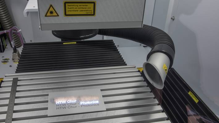 Markier-Laser Laser mit Absaugschlauch